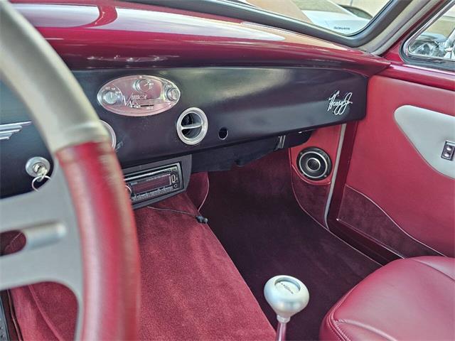 1951 Kaiser Henry J (CC-2046695) for sale in Woodland Hills, California