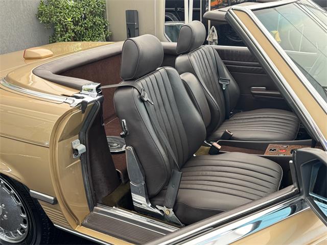 1987 Mercedes-Benz 560 (CC-2047190) for sale in Los Angeles, California