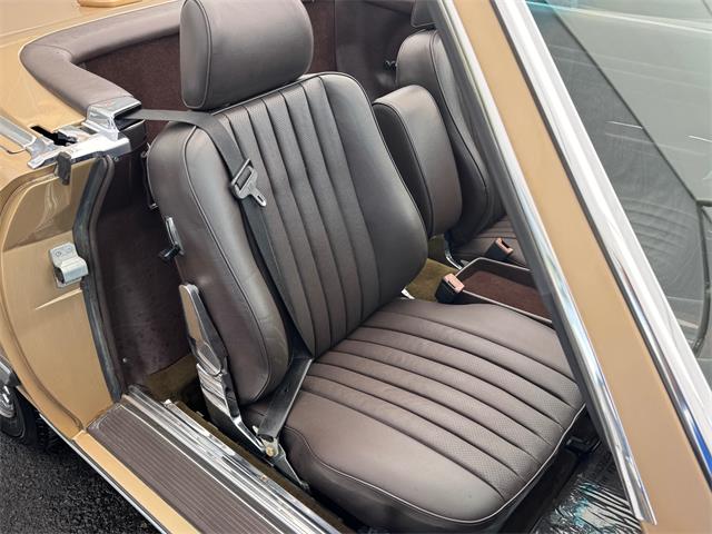 1987 Mercedes-Benz 560 (CC-2047190) for sale in Los Angeles, California