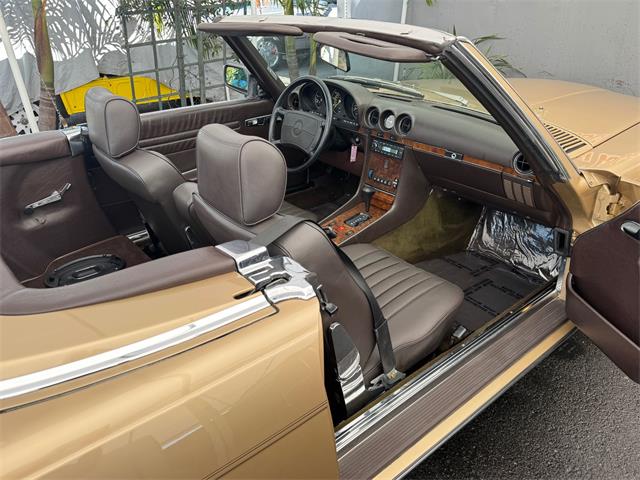1987 Mercedes-Benz 560 (CC-2047190) for sale in Los Angeles, California
