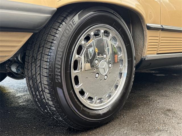 1987 Mercedes-Benz 560 (CC-2047190) for sale in Los Angeles, California