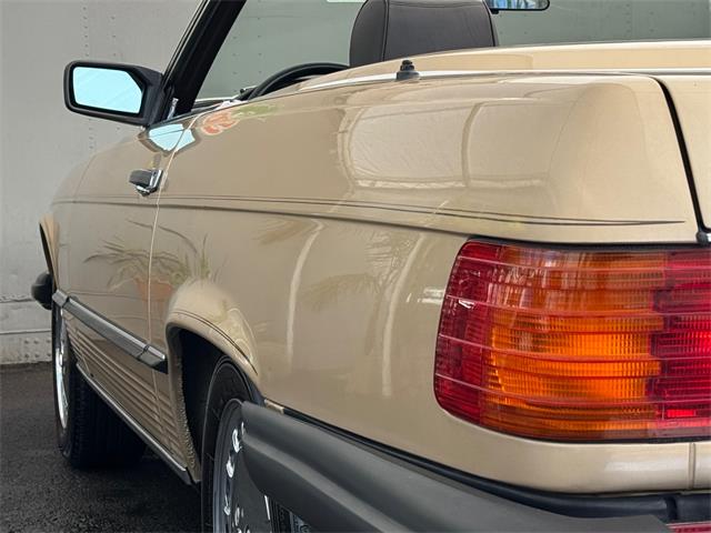 1987 Mercedes-Benz 560 (CC-2047190) for sale in Los Angeles, California