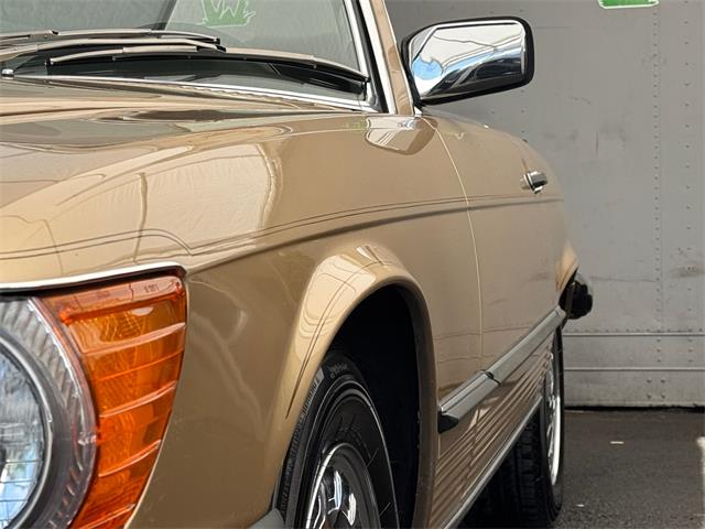 1987 Mercedes-Benz 560 (CC-2047190) for sale in Los Angeles, California