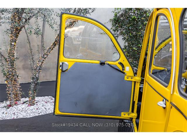 1974 Citroen 2CV (CC-2049396) for sale in Beverly Hills, California