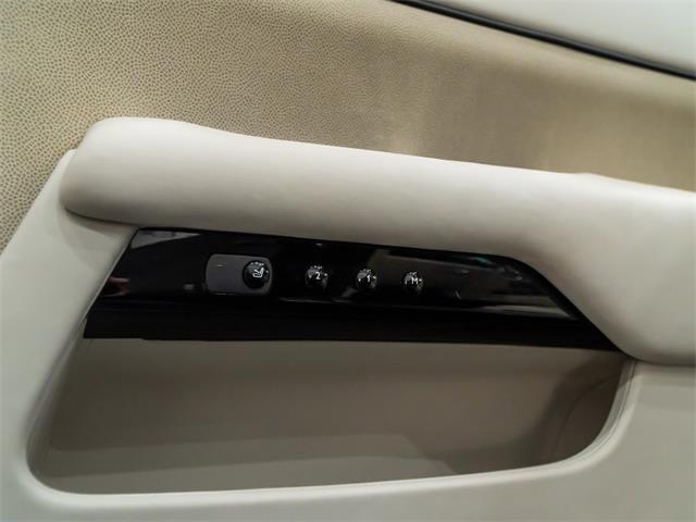 2016 Rolls-Royce Silver Wraith (CC-2053370) for sale in Kelowna, British Columbia