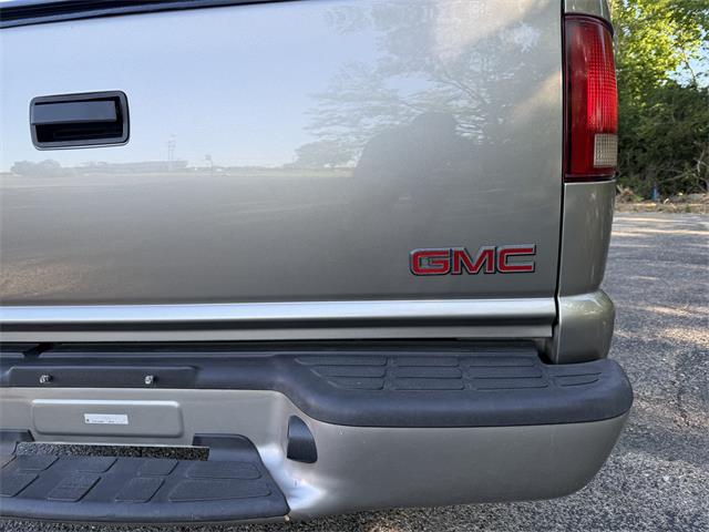2002 GMC Sonoma (CC-2054331) for sale in Milford, Ohio