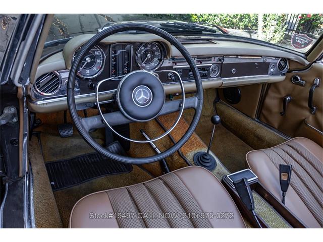 1966 Mercedes-Benz 230SL (CC-2054534) for sale in Beverly Hills, California