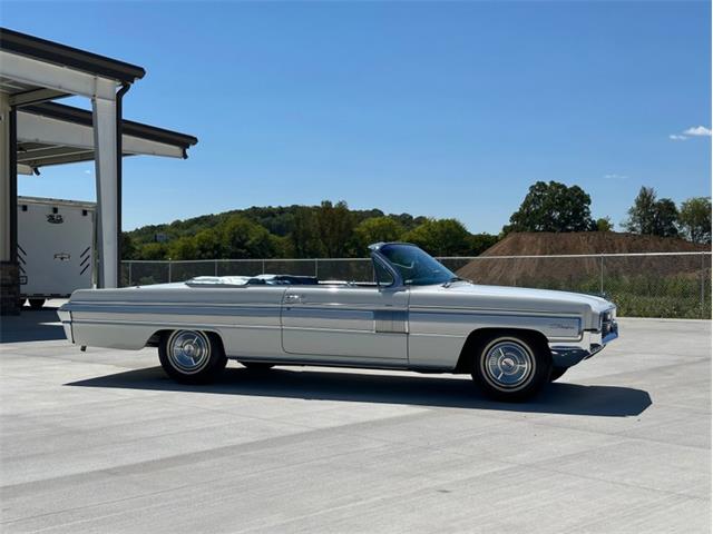 1962 Oldsmobile Starfire (CC-2054770) for sale in Gordonsville, Tennessee