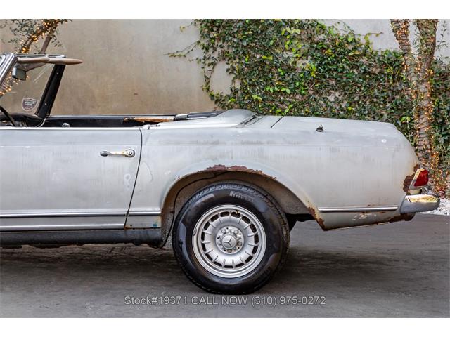 1965 Mercedes-Benz 230SL (CC-2055548) for sale in Beverly Hills, California