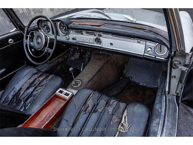 1965 Mercedes-Benz 230SL (CC-2055548) for sale in Beverly Hills, California