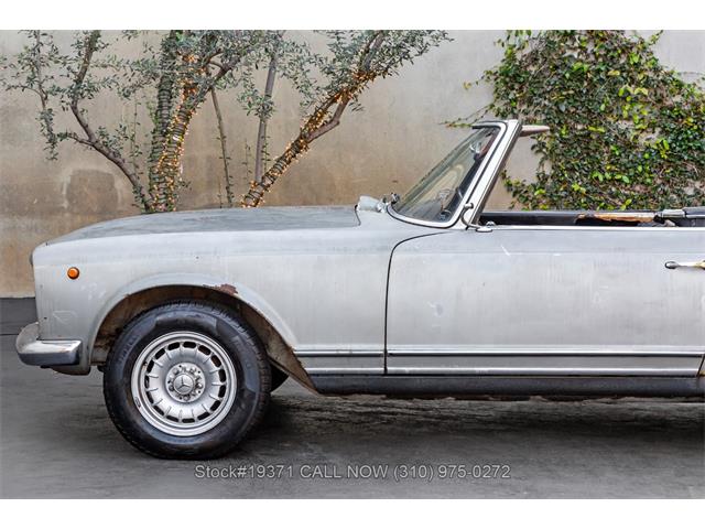 1965 Mercedes-Benz 230SL (CC-2055548) for sale in Beverly Hills, California