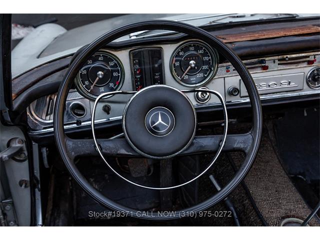 1965 Mercedes-Benz 230SL (CC-2055548) for sale in Beverly Hills, California