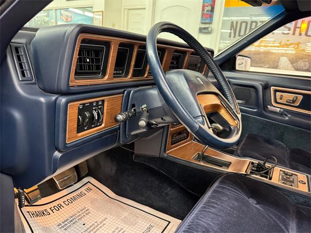 1988 Lincoln Mark VII (CC-2055922) for sale in Mundelein, Illinois