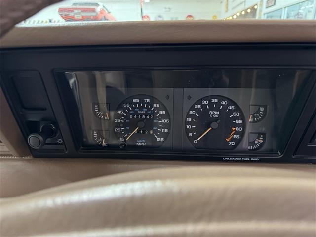 1989 Chrysler LeBaron (CC-2055923) for sale in Mundelein, Illinois