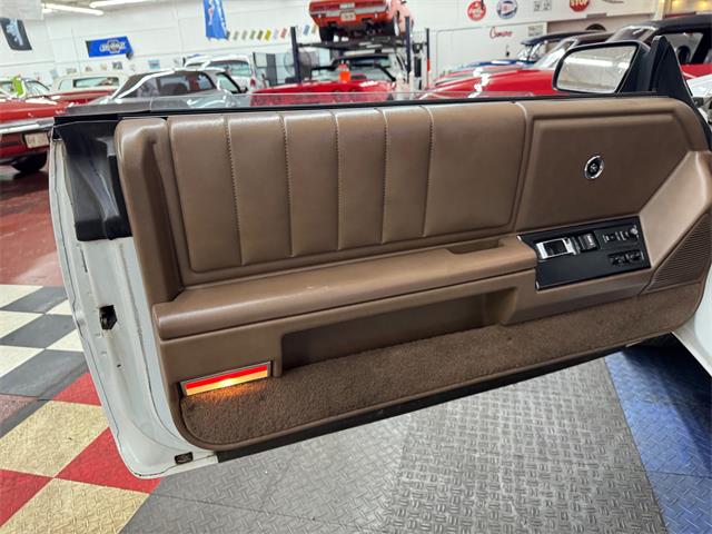 1989 Chrysler LeBaron (CC-2055923) for sale in Mundelein, Illinois