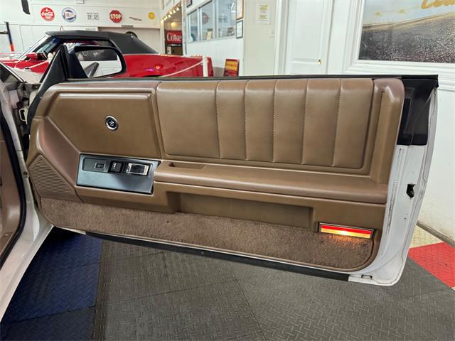 1989 Chrysler LeBaron (CC-2055923) for sale in Mundelein, Illinois