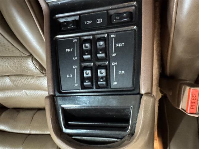 1989 Chrysler LeBaron (CC-2055923) for sale in Mundelein, Illinois