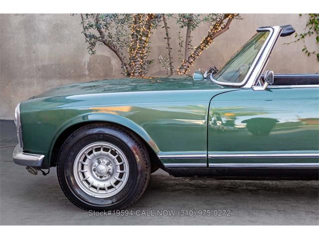 1968 Mercedes-Benz 280SL (CC-2056373) for sale in Beverly Hills, California