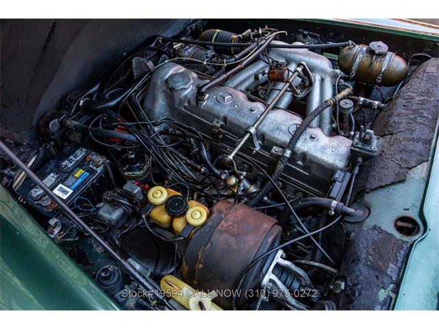 1968 Mercedes-Benz 280SL (CC-2056373) for sale in Beverly Hills, California