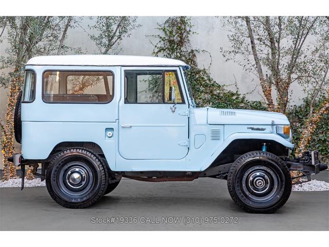 1975 Toyota Land Cruiser FJ40 (CC-2056712) for sale in Beverly Hills, California