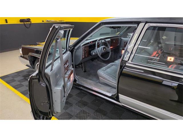 1990 Cadillac Brougham (CC-2057025) for sale in Mankato, Minnesota