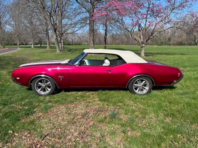 1969 Oldsmobile Cutlass (CC-2058437) for sale in Valley Park, Missouri