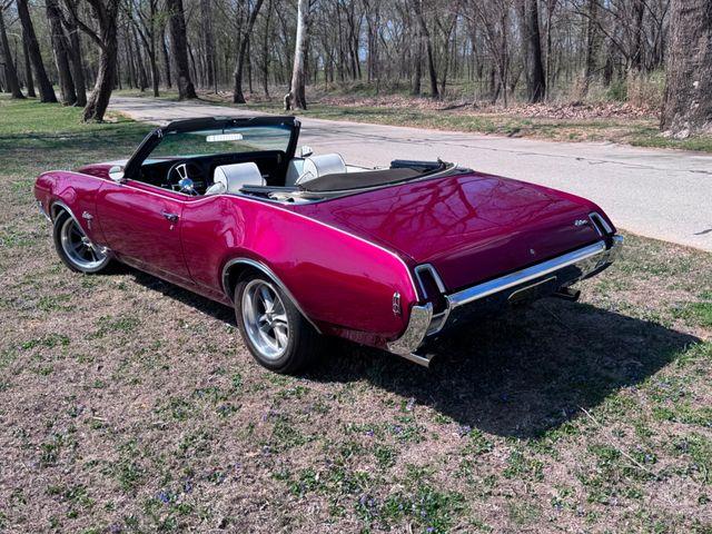 1969 Oldsmobile Cutlass (CC-2058437) for sale in Valley Park, Missouri