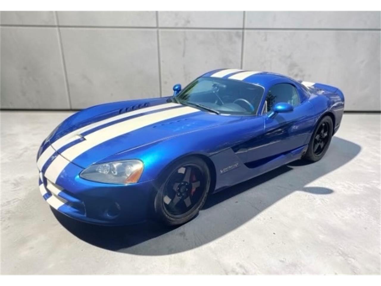 58701602-2006-dodge-viper-std.jpg