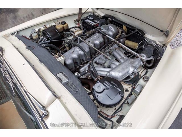1966 Mercedes-Benz 230SL (CC-2062155) for sale in Beverly Hills, California