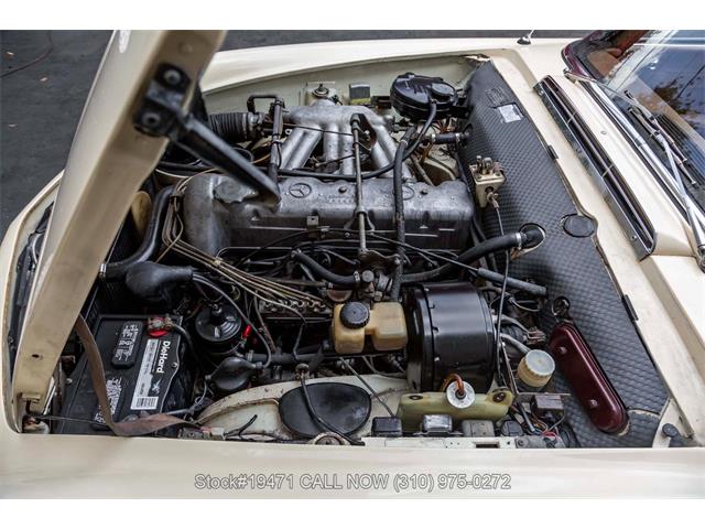 1966 Mercedes-Benz 230SL (CC-2062155) for sale in Beverly Hills, California