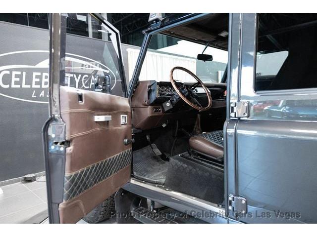 1996 Land Rover Defender 110 (CC-2063313) for sale in Las Vegas, Nevada