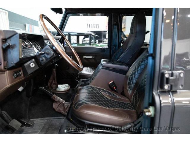 1996 Land Rover Defender 110 (CC-2063313) for sale in Las Vegas, Nevada