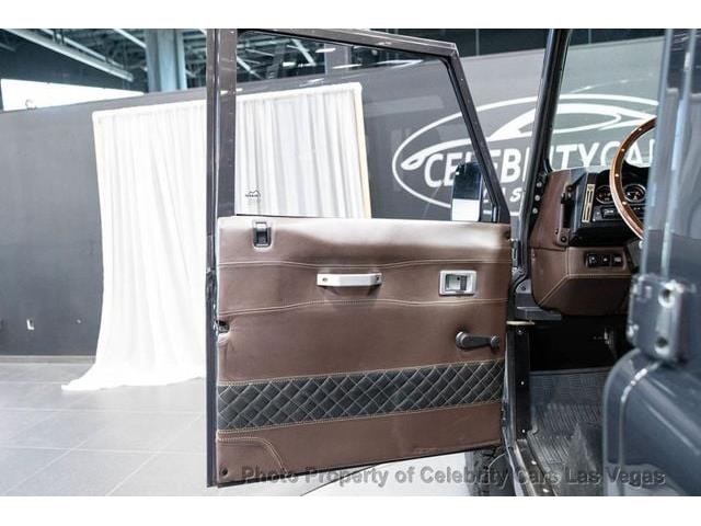 1996 Land Rover Defender 110 (CC-2063313) for sale in Las Vegas, Nevada