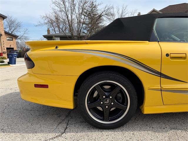 2002 Pontiac Firebird (CC-2063921) for sale in Mundelein, Illinois
