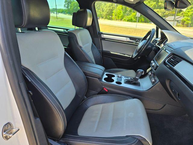 2017 Volkswagen Touareg (CC-2063930) for sale in Hope Mills, North Carolina