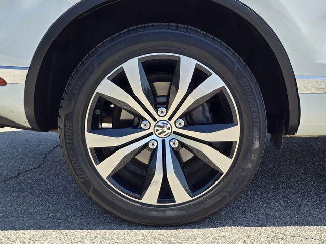 2017 Volkswagen Touareg (CC-2063930) for sale in Hope Mills, North Carolina