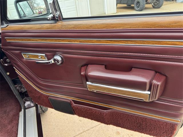 1989 Jeep Grand Wagoneer (CC-2064395) for sale in Brookings, South Dakota
