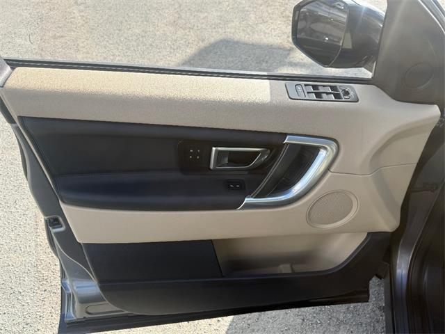 2016 Land Rover Discovery (CC-2064943) for sale in El Cajon, California