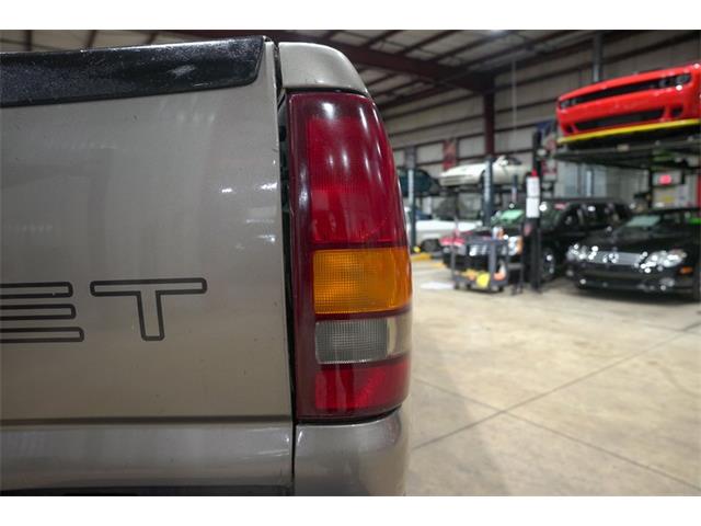 2001 Chevrolet Silverado (CC-2065053) for sale in Kentwood, Michigan