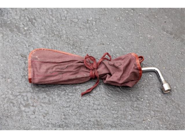 1987 Mercedes-Benz 560SEC (CC-2065086) for sale in Beverly Hills, California