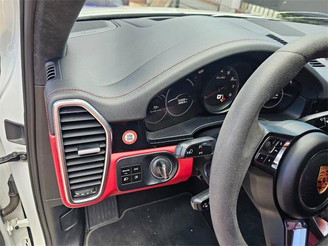 2019 Porsche Cayenne (CC-2065222) for sale in Woodland Hills, California