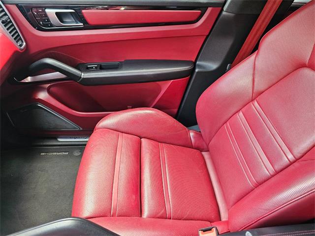 2019 Porsche Cayenne (CC-2065222) for sale in Woodland Hills, California