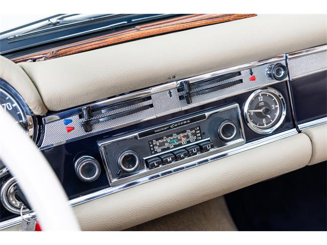1967 Mercedes-Benz 250SL (CC-2065279) for sale in Naarden, Noord-Holland