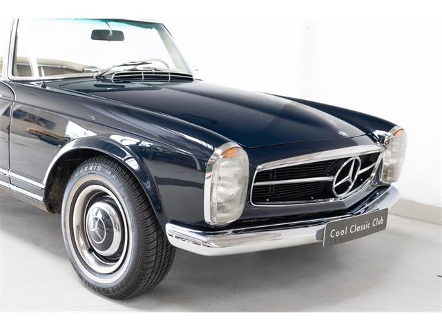 1967 Mercedes-Benz 250SL (CC-2065279) for sale in Naarden, Noord-Holland