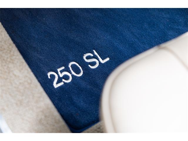 1967 Mercedes-Benz 250SL (CC-2065279) for sale in Naarden, Noord-Holland