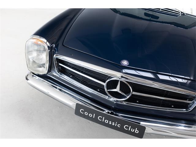 1967 Mercedes-Benz 250SL (CC-2065279) for sale in Naarden, Noord-Holland