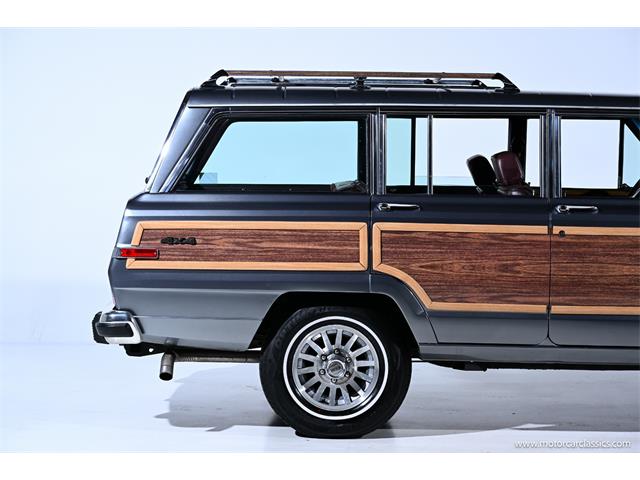 1991 Jeep Grand Wagoneer (CC-2065525) for sale in Farmingdale, New York