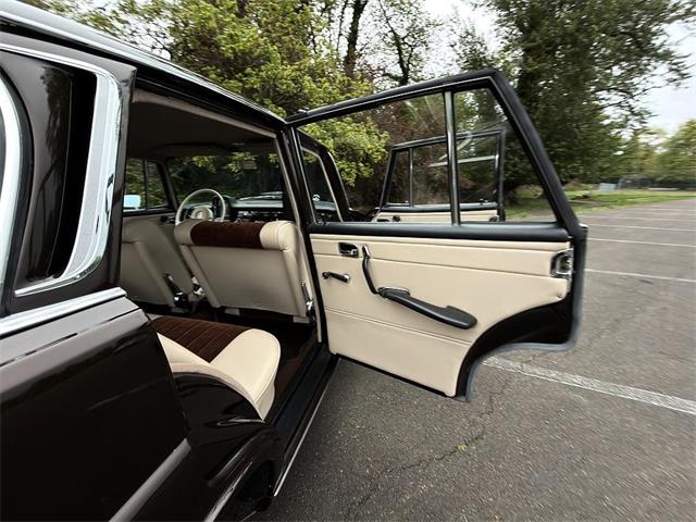 1968 Mercedes-Benz 230 (CC-2065581) for sale in Gladstone, Oregon