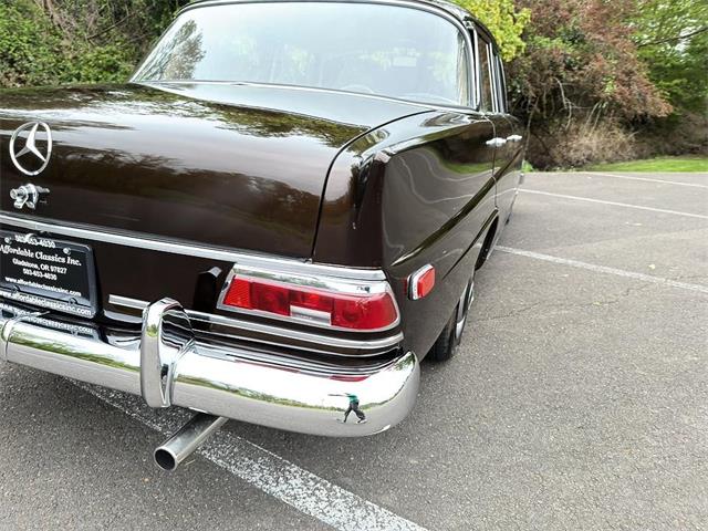 1968 Mercedes-Benz 230 (CC-2065581) for sale in Gladstone, Oregon