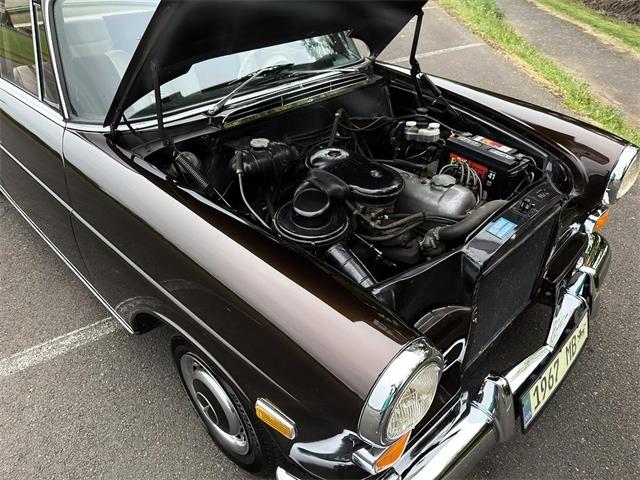 1968 Mercedes-Benz 230 (CC-2065581) for sale in Gladstone, Oregon